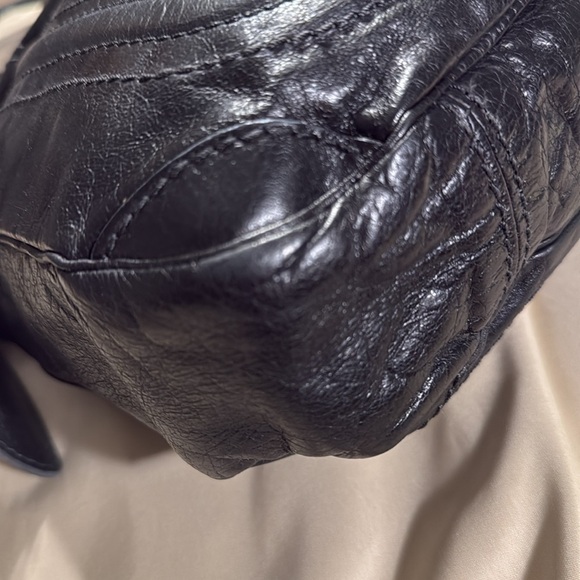 Chloe Shoulder Bag - Picture 8 of 13